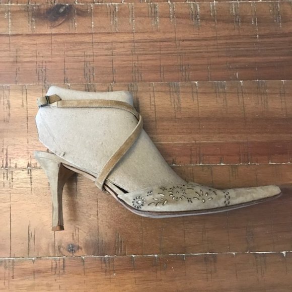 Andrea Puccini Strappy Suede Sandals - Picture 2 of 4